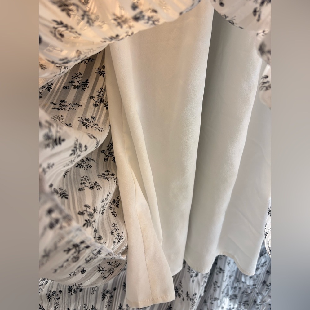 Motherhood Maternity White and Black Floral Long Sleeve Maxi Maternity Dress - Picture 4 of 11